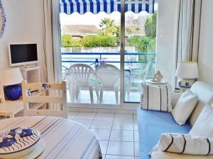 Appartement Le Lavandou, 2 pièces, 4 personnes - FR-1-251-227
