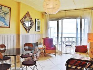 Appartement Appartement Le Lavandou, 2 pièces, 4 personnes - FR-1-251-290 BÃ¢timent La Corvette - Appartement NÂ°313 - Avenue Du President Auriol - 83980 Le Lavandou Provence-Alpes-Côte d\'Azur