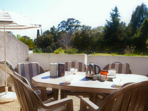 Appartement Le Lavandou, 2 pièces, 4 personnes - FR-1-251-292
