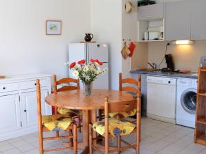 Appartement Appartement Le Lavandou, 2 pièces, 4 personnes - FR-1-251-292 Batiment Ibis - Appartement NÂ°2 - Avenue Du Golf - 83980 Le Lavandou Provence-Alpes-Côte d\'Azur