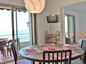 Appartement Appartement Le Lavandou, 2 pièces, 4 personnes - FR-1-251-379 Entrée B - Appartement N°21 - 4ème étage - 9 RUE CHARLES CAZIN 83980 Le Lavandou Provence-Alpes-Côte d\'Azur