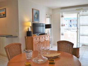 Appartement Appartement Le Lavandou, 2 pièces, 4 personnes - FR-1-251-399 1 RUE DU BATAILLER Entrée B1 - Appartement N°57 - 3ème étage 83980 Le Lavandou Provence-Alpes-Côte d\'Azur