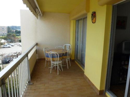 Appartement Le Lavandou, 2 pièces, 4 personnes - FR-1-251-482