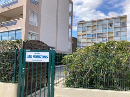 Appartement Le Lavandou, 2 pièces, 4 personnes - FR-1-308-158