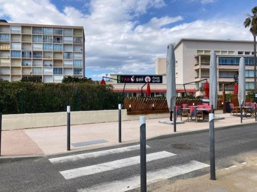 Appartement Le Lavandou, 2 pièces, 4 personnes - FR-1-308-158