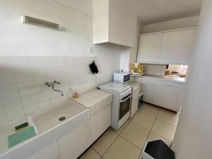 Appartement Le Lavandou, 2 pièces, 4 personnes - FR-1-308-166