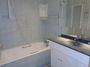 Appartement Le Lavandou, 2 pièces, 4 personnes - FR-1-308-66