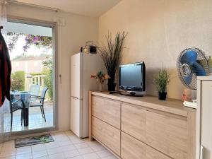 Appartement Le Lavandou, 2 pièces, 5 personnes - FR-1-251-426