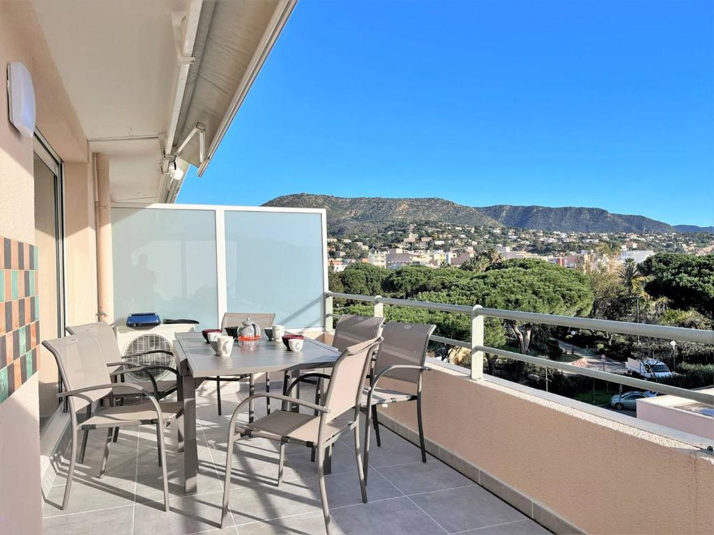 Appartement Le Lavandou, 2 pièces, 5 personnes - FR-1-251-429 1 RUE DU BATAILLER Entrée B1 - Appartement N°75 - 4ème étage, 83980 Le Lavandou