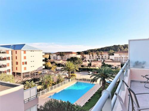 Appartement Le Lavandou, 2 pièces, 5 personnes - FR-1-251-429