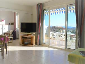 Appartement Le Lavandou, 3 pièces, 4 personnes - FR-1-251-25
