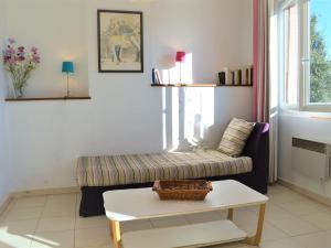 Appartement Le Lavandou, 3 pièces, 4 personnes - FR-1-251-25