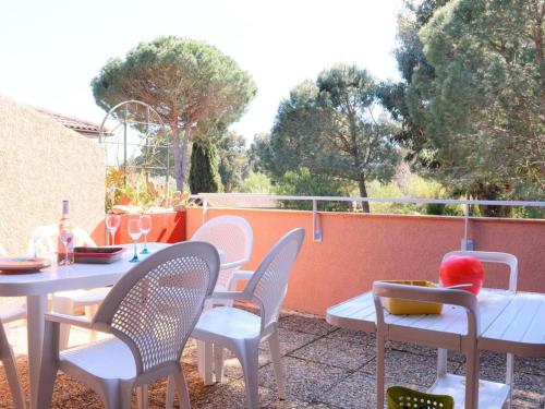 Appartement Le Lavandou, 3 pièces, 4 personnes - FR-1-251-353
