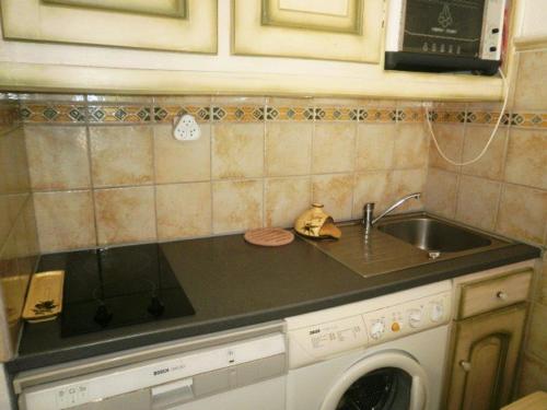 Appartement Le Lavandou, 3 pièces, 4 personnes - FR-1-251-469