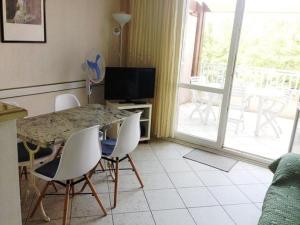 Appartement Appartement Le Lavandou, 3 pièces, 4 personnes - FR-1-251-469 ALLEE DE LA MER PLAGES CAVALIERE - ESPADON N°143 - 2ème étage 83980 Le Lavandou Provence-Alpes-Côte d\'Azur