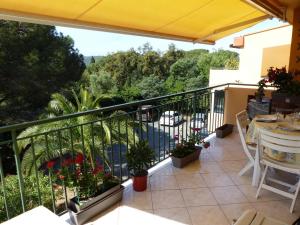 Appartement Le Lavandou, 3 pièces, 4 personnes - FR-1-308-144