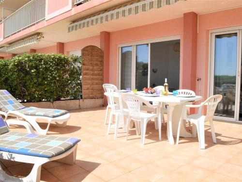 Appartement Le Lavandou, 3 pièces, 6 personnes - FR-1-251-281