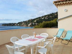 Appartement Le Lavandou, 4 pièces, 6 personnes - FR-1-251-204