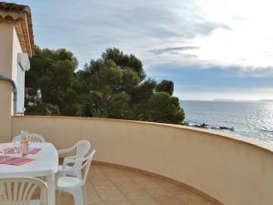 Appartement Appartement Le Lavandou, 4 pièces, 6 personnes - FR-1-251-204 Dauphin Vert - 34 Avenue Des 3 Dauphins - 83980 Le Lavandou Provence-Alpes-Côte d\'Azur