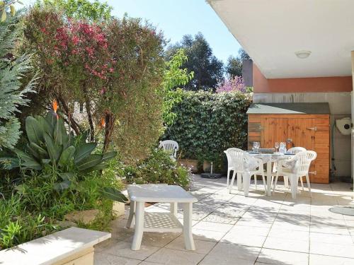 Appartement Le Lavandou, 4 pièces, 6 personnes - FR-1-251-56