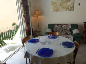 Appartement Le Lavandou, 4 pièces, 6 personnes - FR-1-308-157