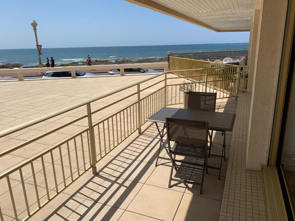 Appartement Le Marbella 1bis Promenade du President J. Fitzgerald Kennedy, 85100 Les Sables dʼOlonne