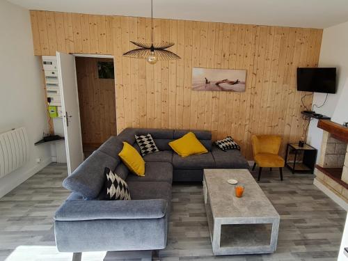 Appartement Le Mauriac Véranda plein sud 6 personnes