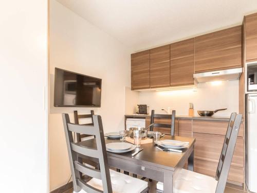 Appartement Le Monêtier-les-Bains, 1 pièce, 4 personnes - FR-1-330F-134