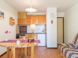 Appartement Appartement Le Monêtier-les-Bains, 1 pièce, 4 personnes - FR-1-330F-60 Route Du Club -  - 05220 Le Monêtier-les-Bains Provence-Alpes-Côte d\'Azur