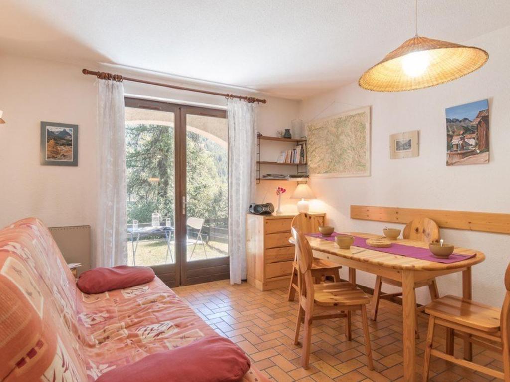 Appartement Le Monêtier-les-Bains, 2 pièces, 5 personnes - FR-1-330F-75 Route Du Club -  -, 05220 Le Monêtier-les-Bains