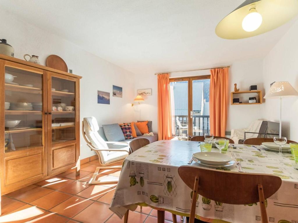 Appartement Le Monêtier-les-Bains, 3 pièces, 6 personnes - FR-1-330F-138 Route Du Club -  -, 05220 Le Monêtier-les-Bains