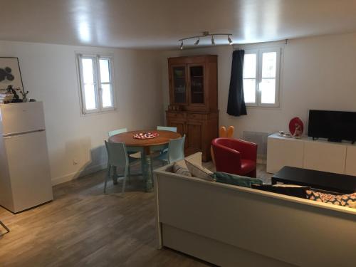Appartement Le Palais, 2 pièces, 4 personnes - FR-1-418-219