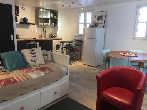 Appartement Le Palais, 2 pièces, 4 personnes - FR-1-418-219