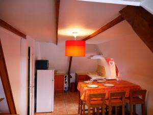 Appartement Le Palais, 3 pièces, 4 personnes - FR-1-418-99