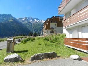 Appartement Appartement Le Pleynet, 1 pièce, 3 personnes - FR-1-557A-18 les séracs 1 38580 La Ferrière Rhône-Alpes