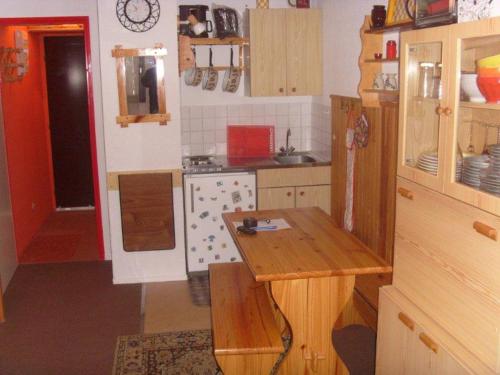 Appartement Le Pleynet, 1 pièce, 3 personnes - FR-1-557A-41