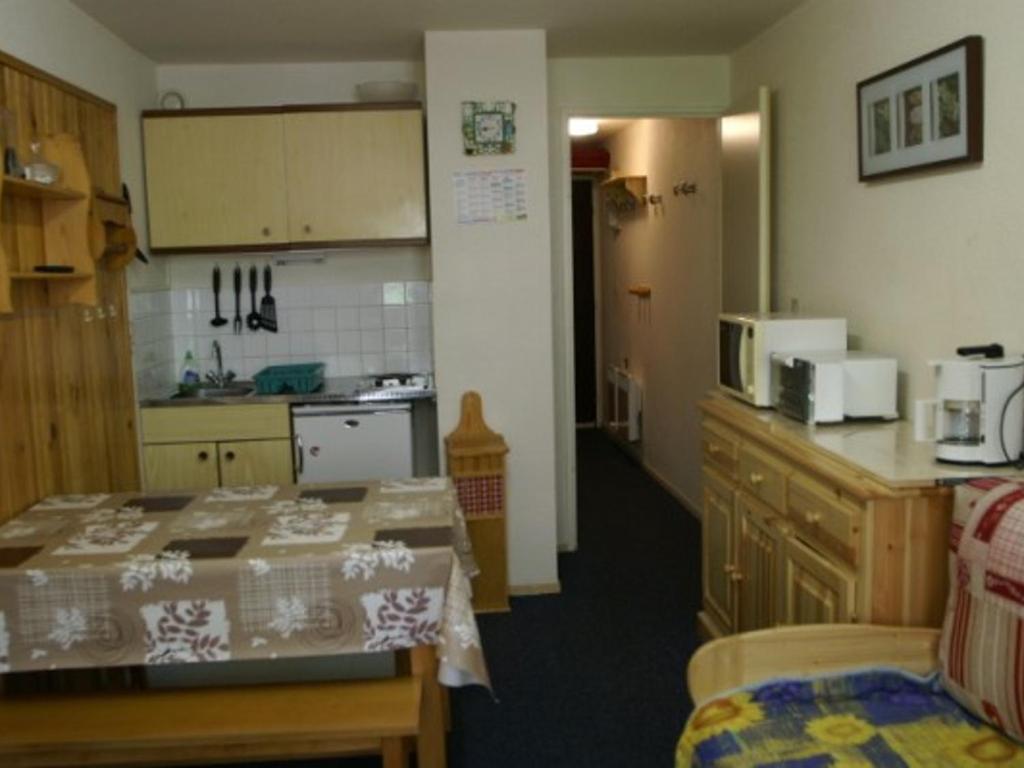 Appartement Le Pleynet, 1 pièce, 4 personnes - FR-1-557A-2 les glaciers, 38580 La Ferrière