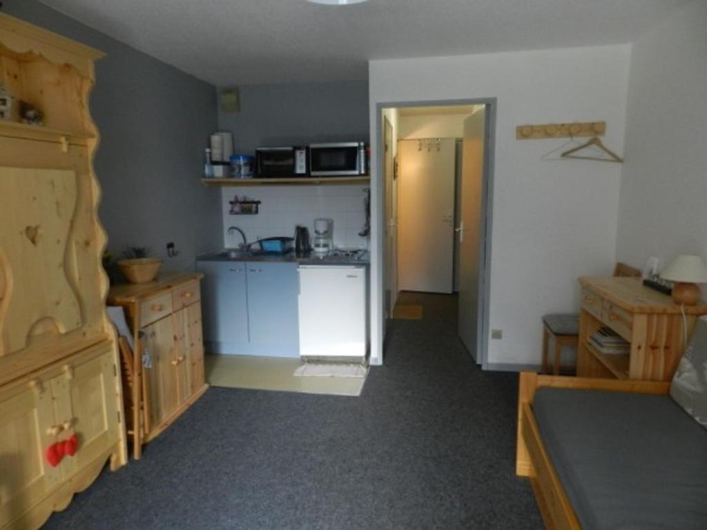 Appartement Le Pleynet, 1 pièce, 4 personnes - FR-1-557A-7 les roches noires, 38580 La Ferrière