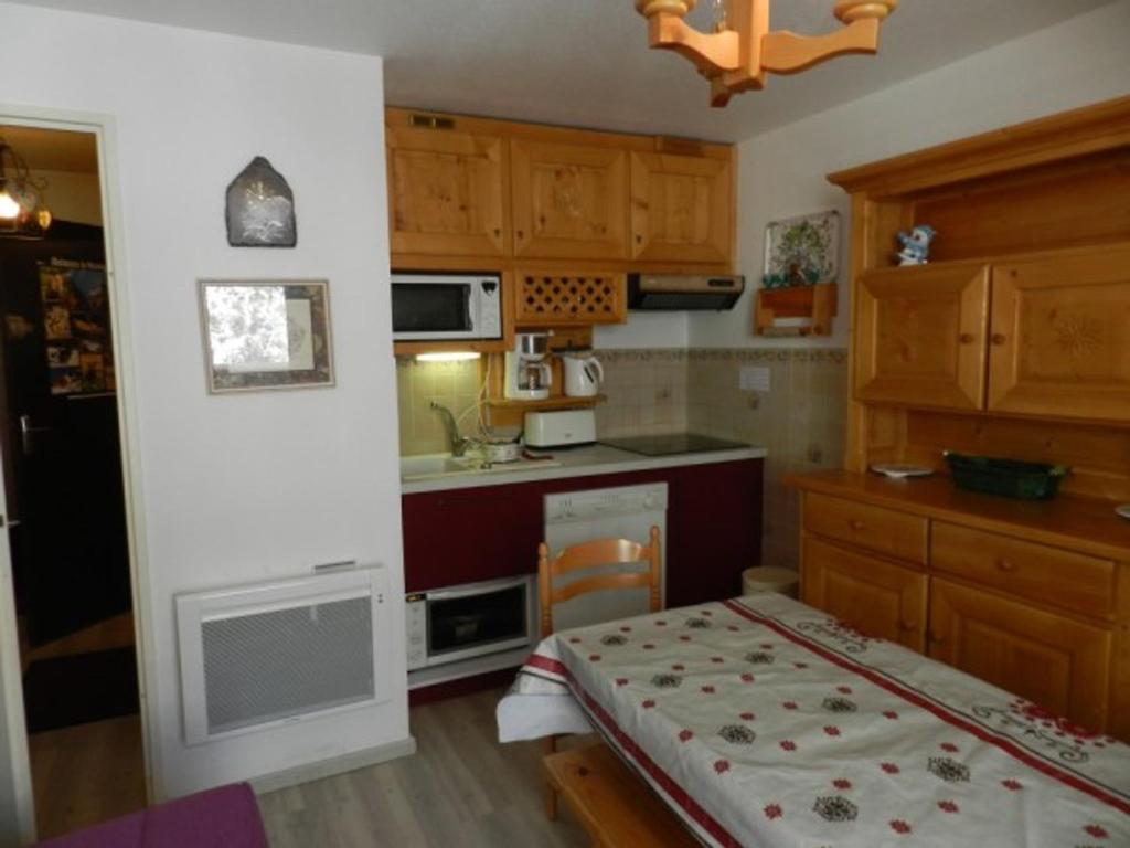 Appartement Le Pleynet, 2 pièces, 6 personnes - FR-1-557A-3 les gentianes 1, 38580 La Ferrière
