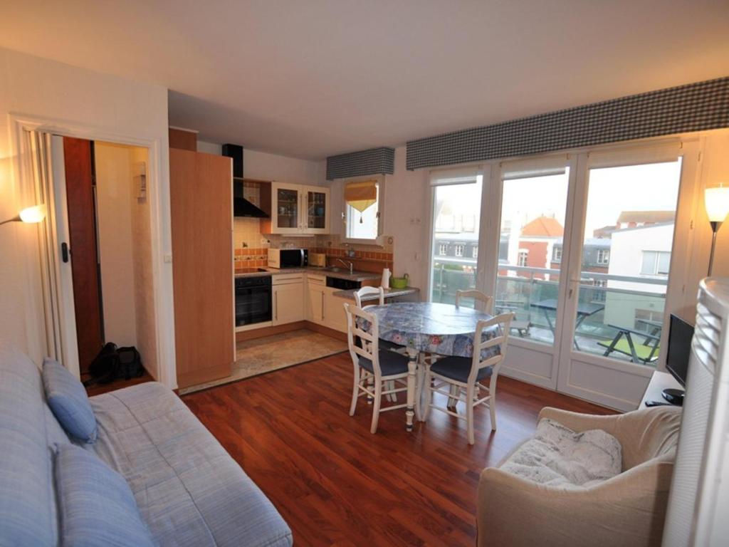 Appartement Le Touquet-Paris-Plage, 2 pièces, 4 personnes - FR-1-704-9 Rue Saint Georges Résidence Saint George appt 33, 62520 Le Touquet-Paris-Plage