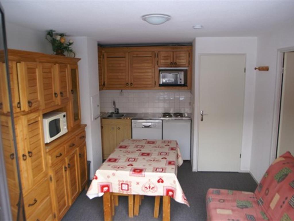 Appartement Les Adrets-Prapoutel, 2 pièces, 6 personnes - FR-1-557-35 Résidence Sapins 1, 38190 Les Adrets