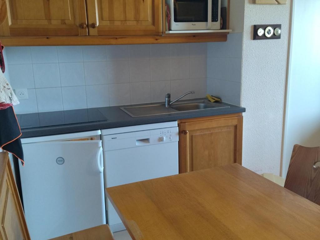 Appartement Les Adrets-Prapoutel, 2 pièces, 6 personnes - FR-1-557-64 Résidence Edelweiss 3, 38190 Les Adrets