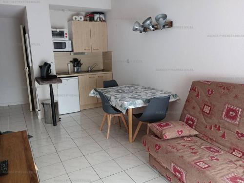 Appartement Les Angles, 2 pièces, 4 personnes - FR-1-295-186