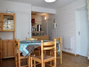 Appartement Les Angles, 2 pièces, 4 personnes - FR-1-593-33