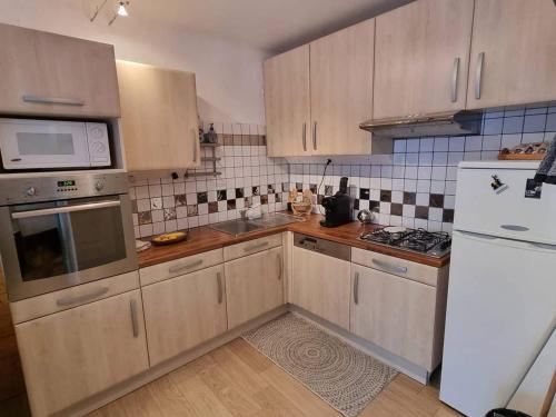 Appartement Les Angles, 2 pièces, 4 personnes - FR-1-593-81