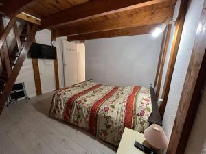 Appartement Les Angles, 3 pièces, 4 personnes - FR-1-593-82