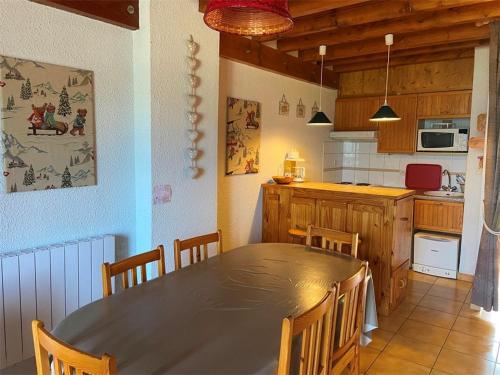 Appartement Les Angles, 3 pièces, 6 personnes - FR-1-295-153