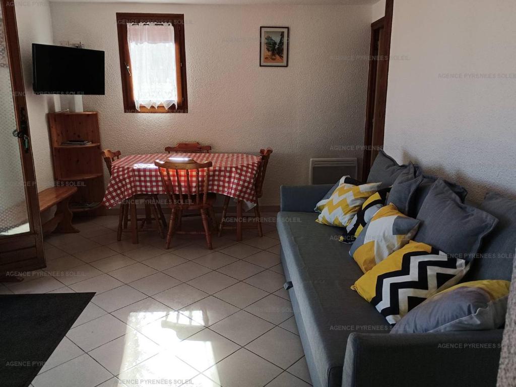 Appartement Les Angles, 3 pièces, 6 personnes - FR-1-295-157 69, rue des Lupins/Bas F3 sous chalet, 66210 Les Angles