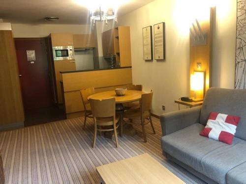 Appartement Les Arcs 1800, 2 pièces, 4 personnes - FR-1-346-318