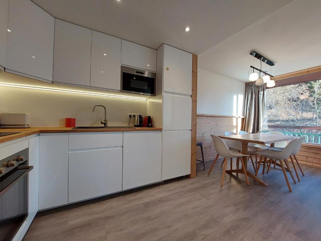 Appartement Les Arcs 1800, 3 pièces, 7 personnes - FR-1-346-313 Résidence Lauzières Village du Charvet - Arc 1800, 73700 Arc 1800